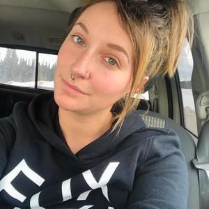 Meet your Posher, Katelyn